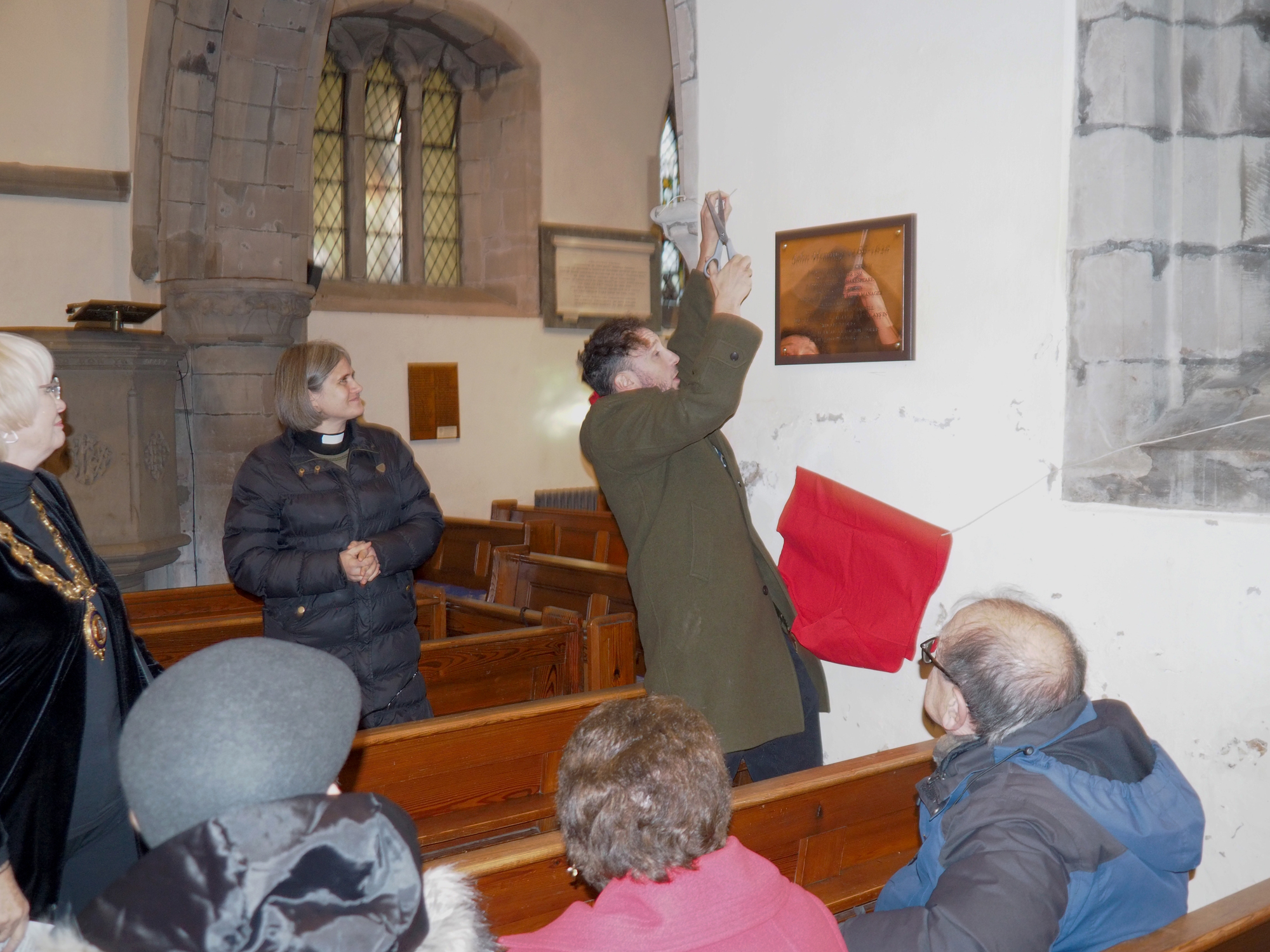 Plaque being unveiled