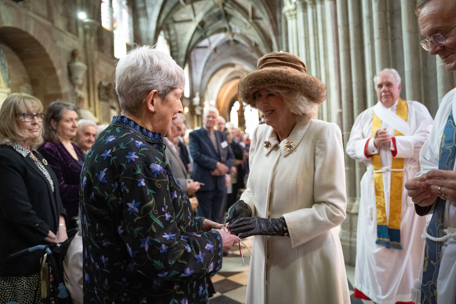 The Revd Charmian Manship receives Maundy Money from The Queen