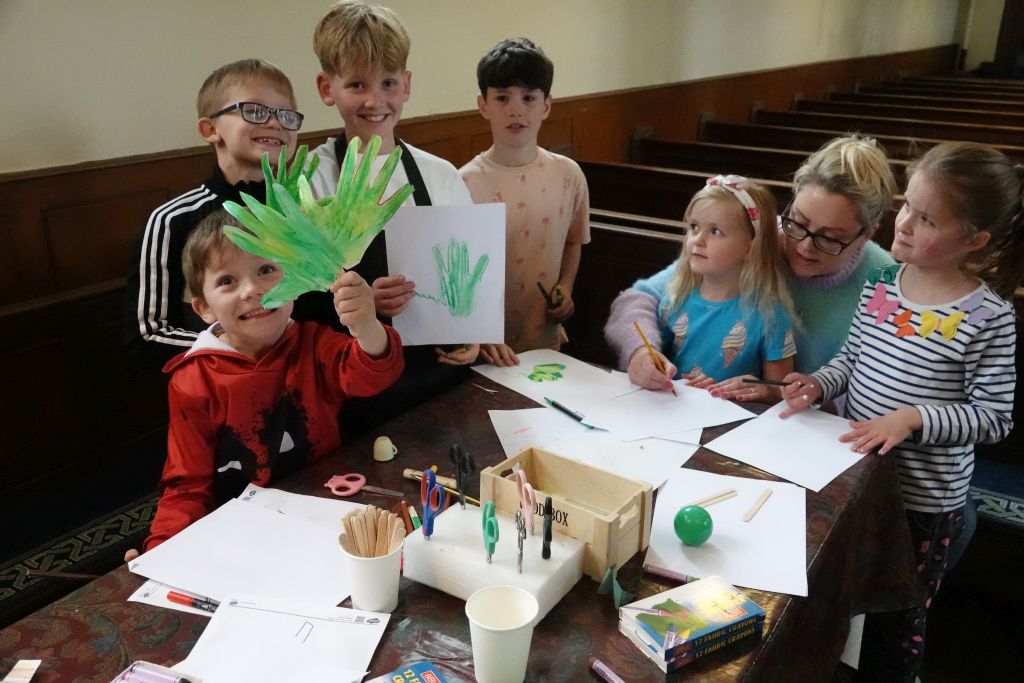 Children dance to iSingPop songs at Jamies in Hartlebury