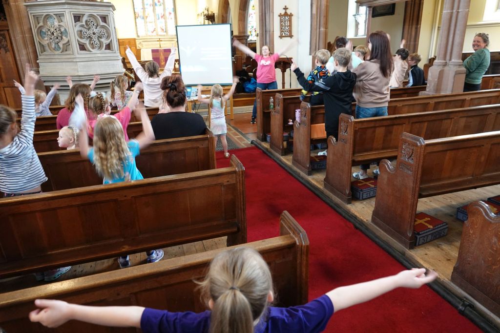 Children dance to iSingPop songs at Jamies NWC in Hartlebury
