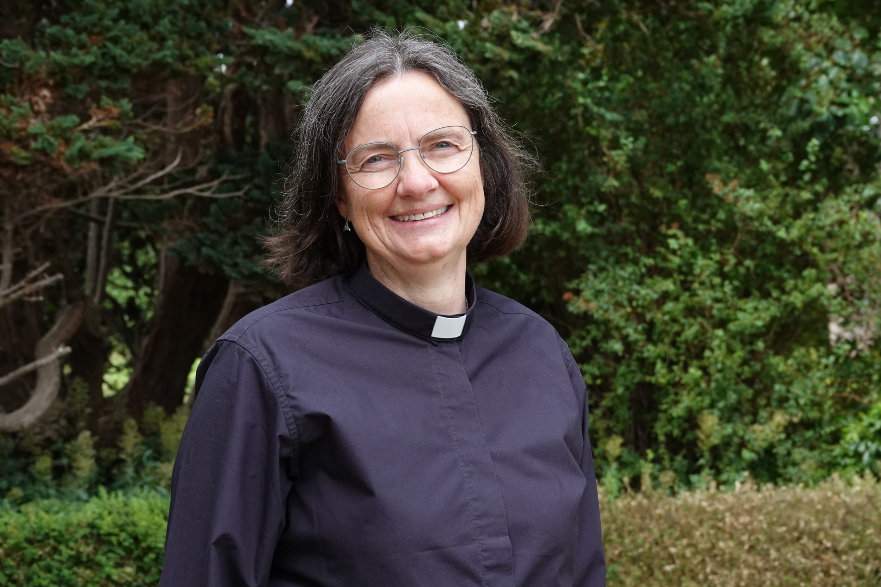 Head and shoulders shot of Philippa Lowe