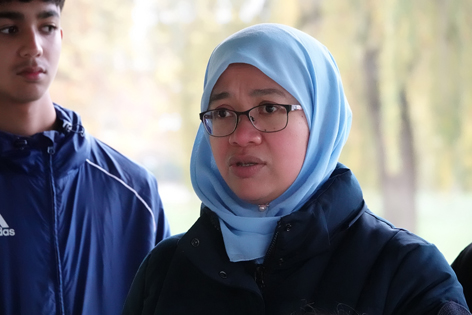 Munirah Hafidz speaking at the event in Bromsgrove