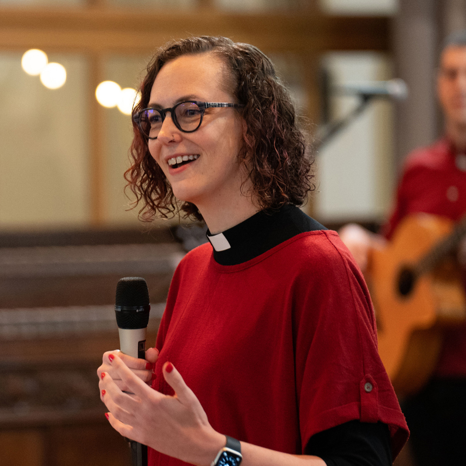 Sarah Carwardine talking at Top Church