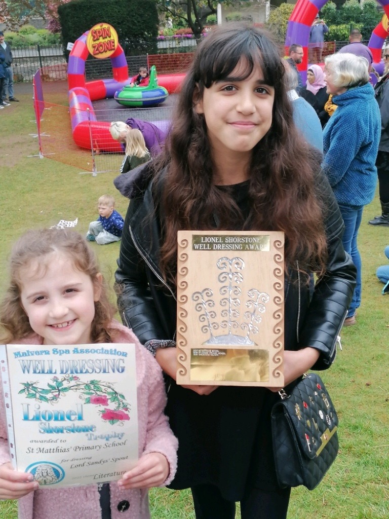 Receiving the Lionel Shorstone trophy