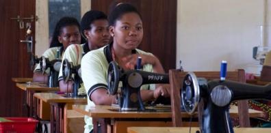 Open Morogoro Sewing Academy: Microfinancing Partnership